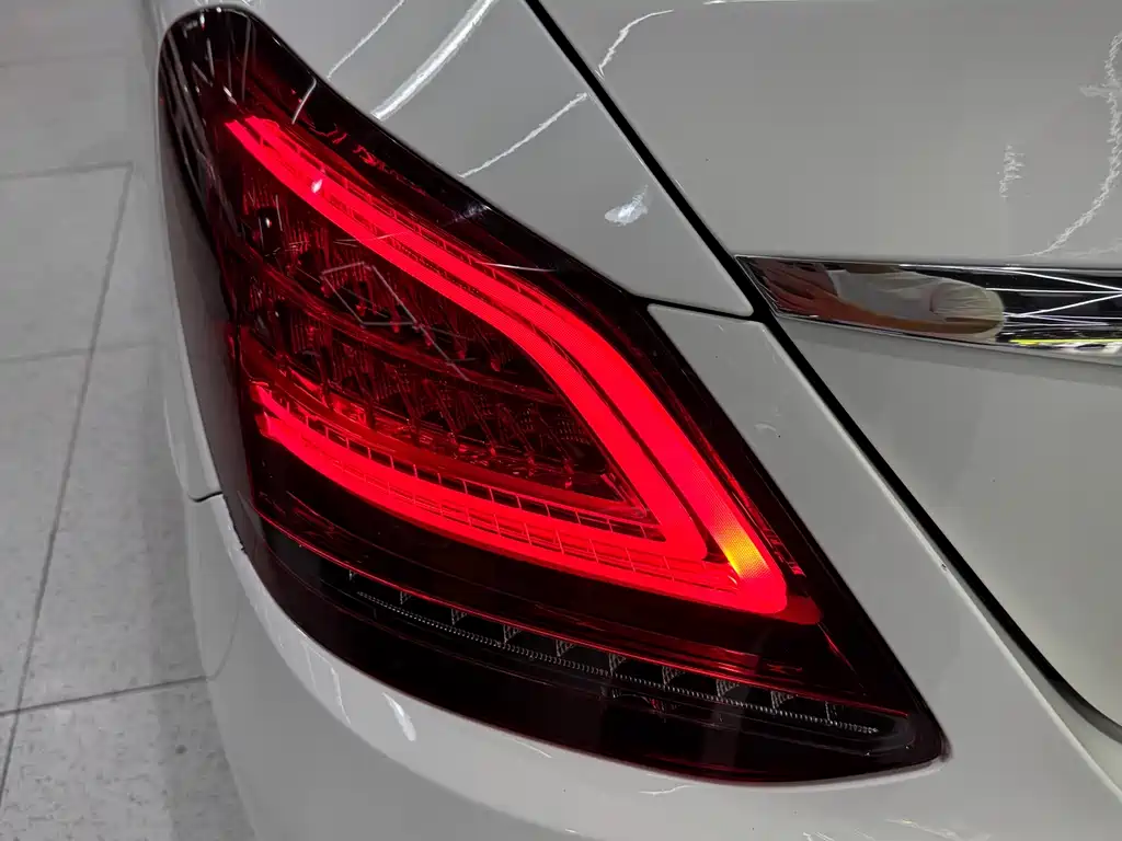 Mercedes-Benz C-Class C 260 L Sport