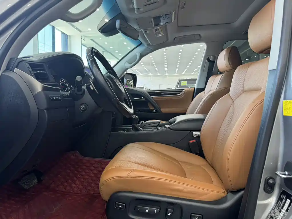 Lexus LX 570 Canada Spec