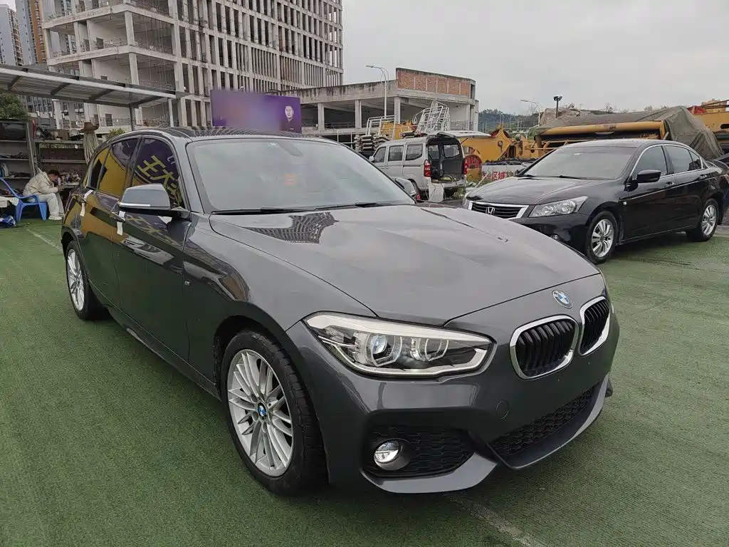 BMW 1 Series (Import) 120 i M Sport Package