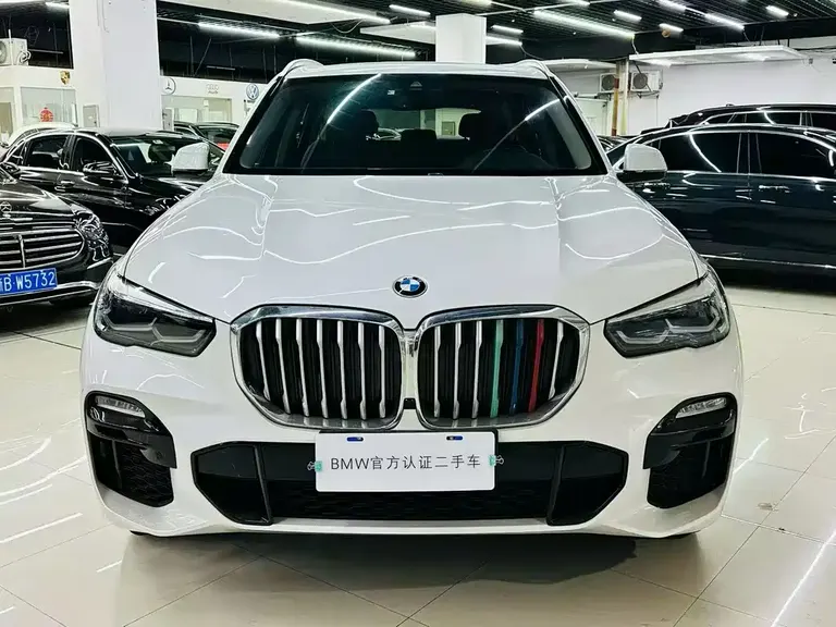 BMW X5 (Import) xDrive30 i X Design Package
