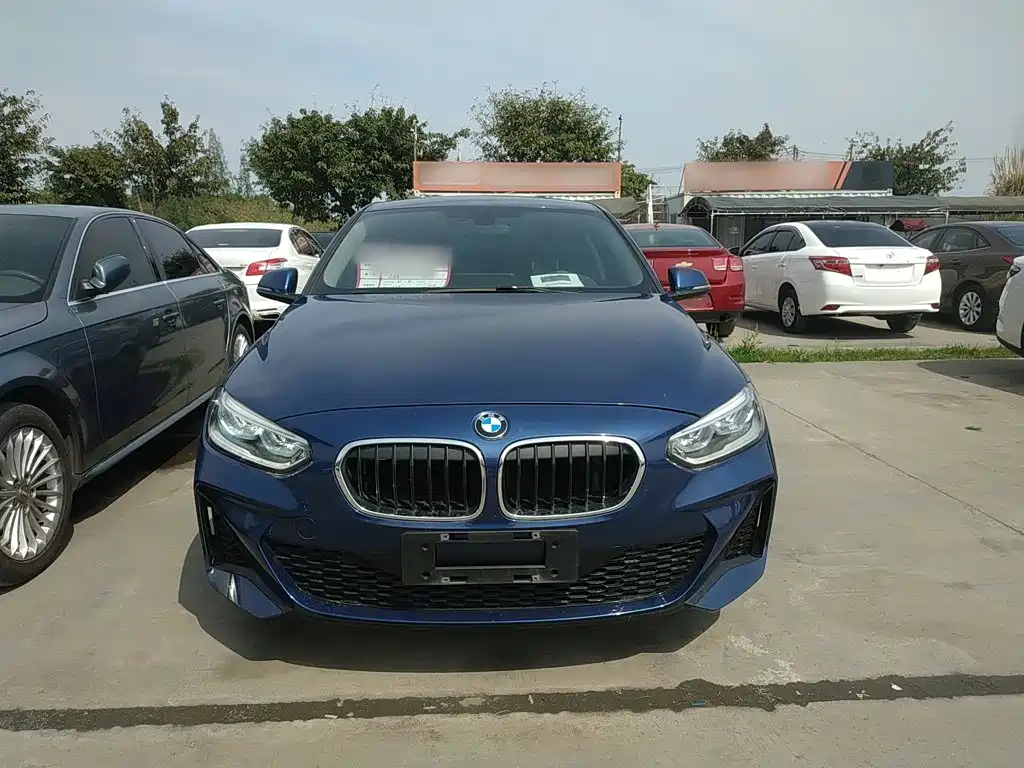 BMW 1 Series Facelift 120 i M Sport