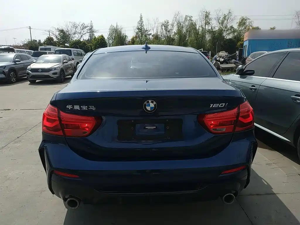 BMW 1 Series Facelift 120 i M Sport