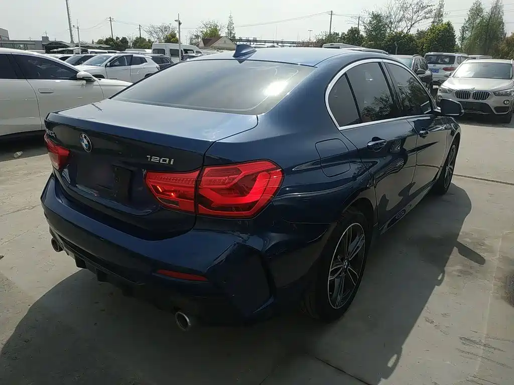 BMW 1 Series Facelift 120 i M Sport