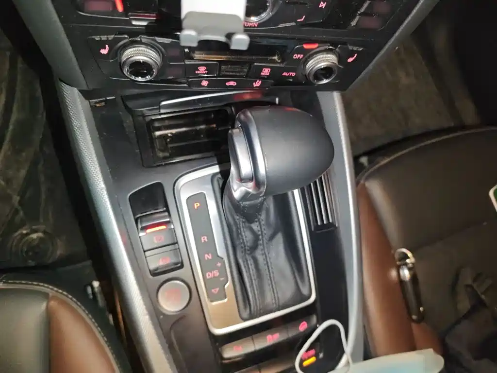 Audi Q5 Plus 40 TFSI Tech