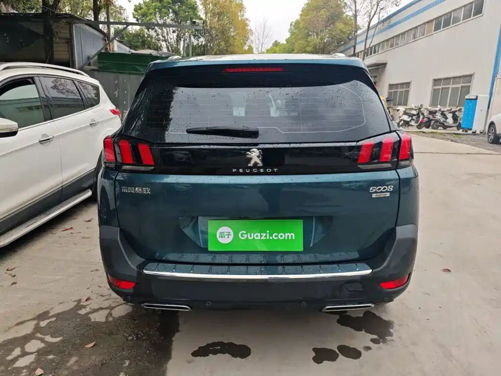 Peugeot 5008 350 THP 7-seat Elite