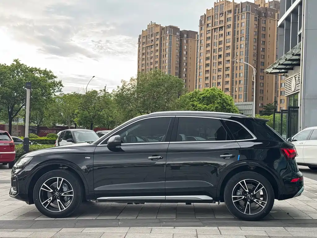 Audi Q5 L 40 T Fashion Dynamic