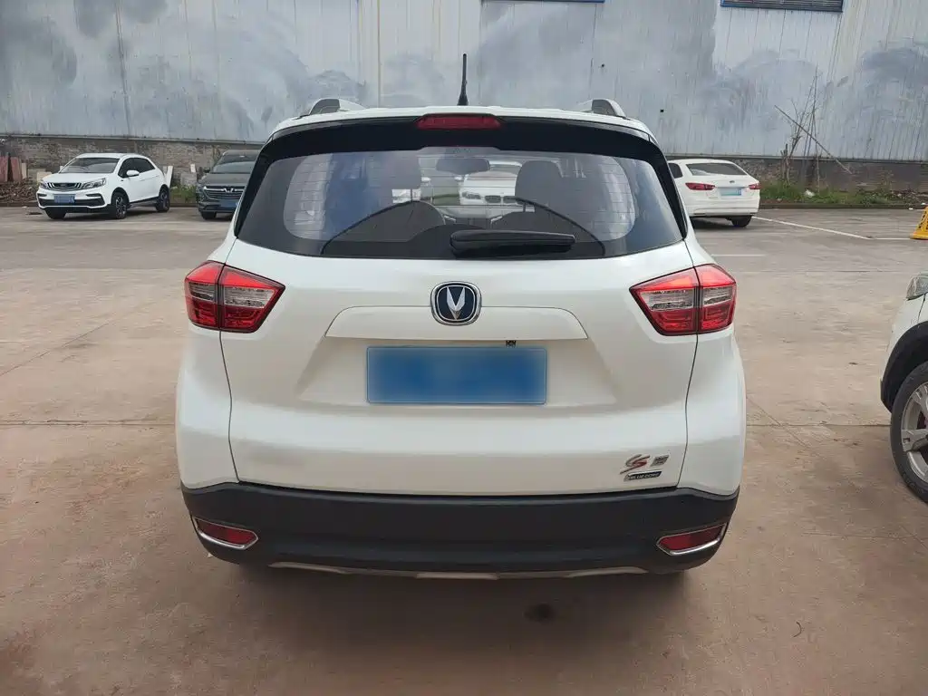 Changan CS15 1.5 L Manual Fashion