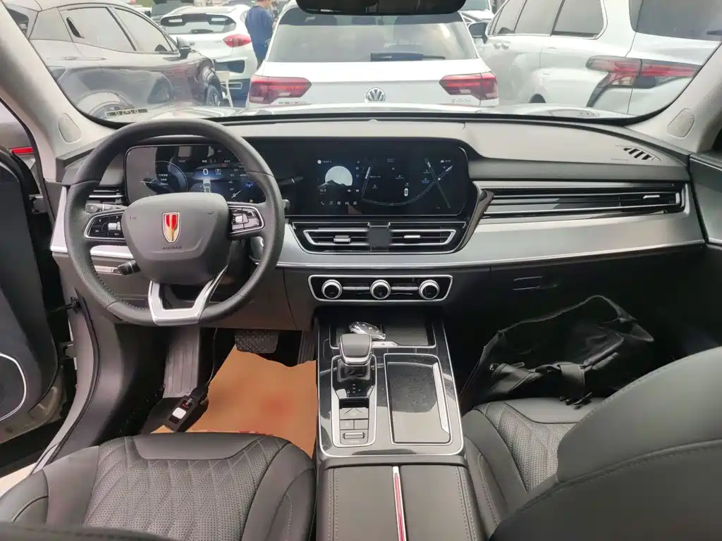 Hongqi HS5 2.0 T Flagship Enjoyment Pro