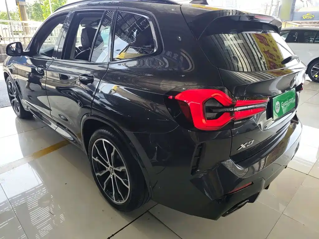 BMW X3 xDrive30 i Leading M Night Package
