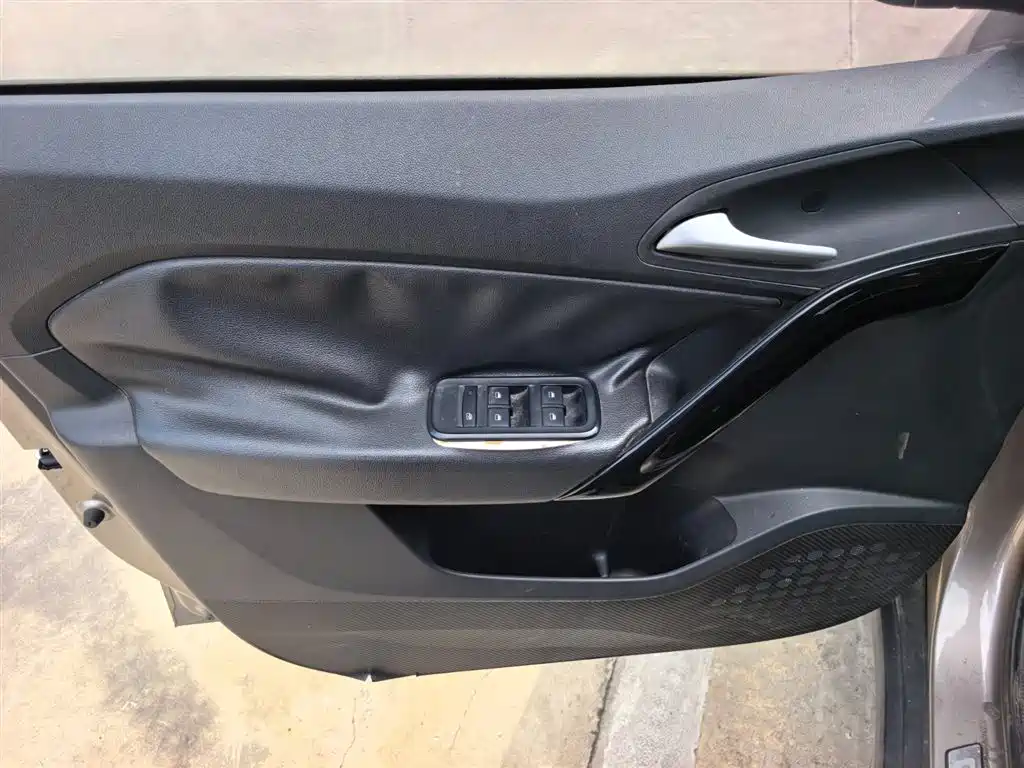 Ruiteng 1.5 TGI TST Luxury