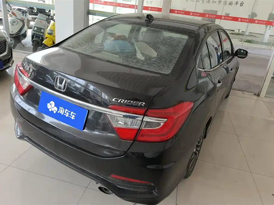 Crider 1.8 L Auto Comfort