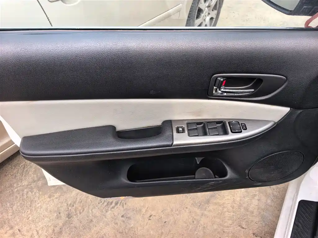 Mazda 6 2.0 L Auto Classic