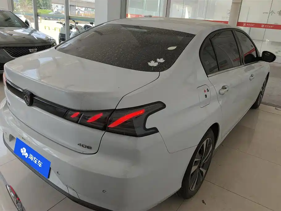 Peugeot 408 360 THP Dragon Latour