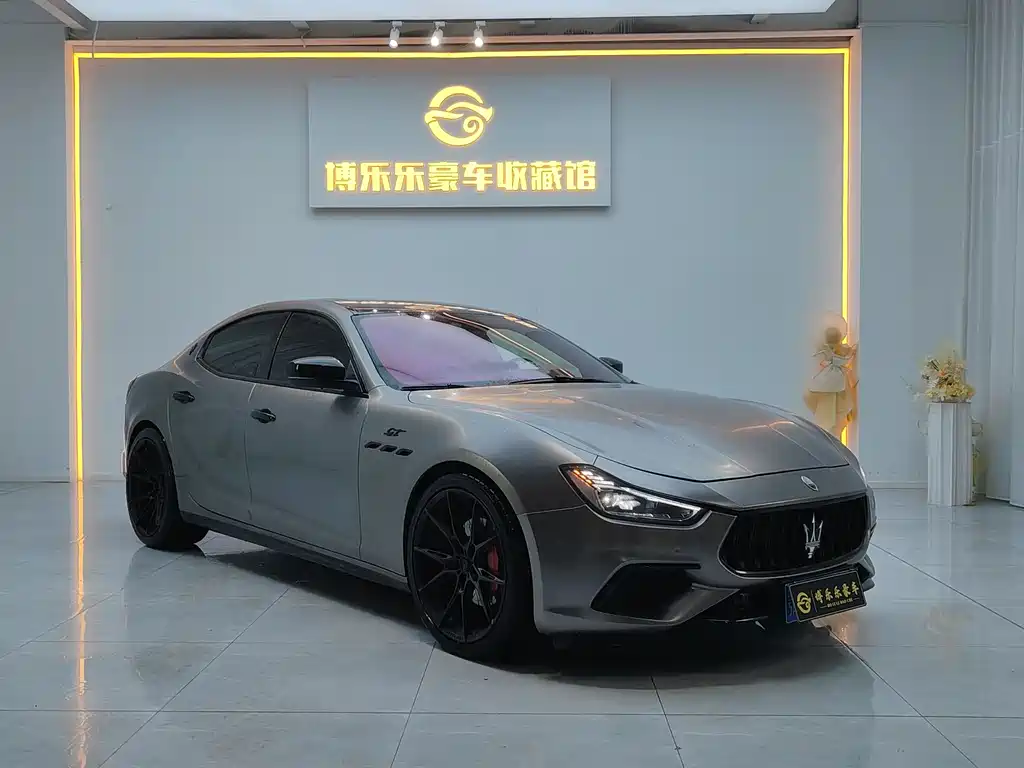 Ghibli 3.0 T Standard