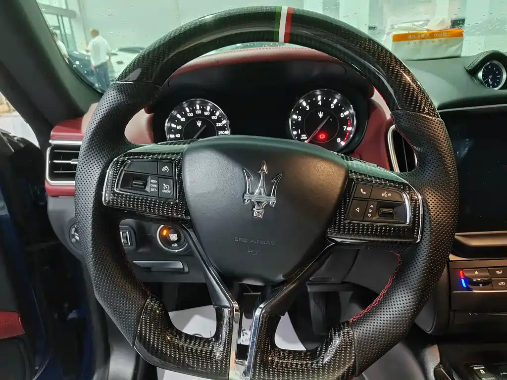 Ghibli 3.0 T Standard