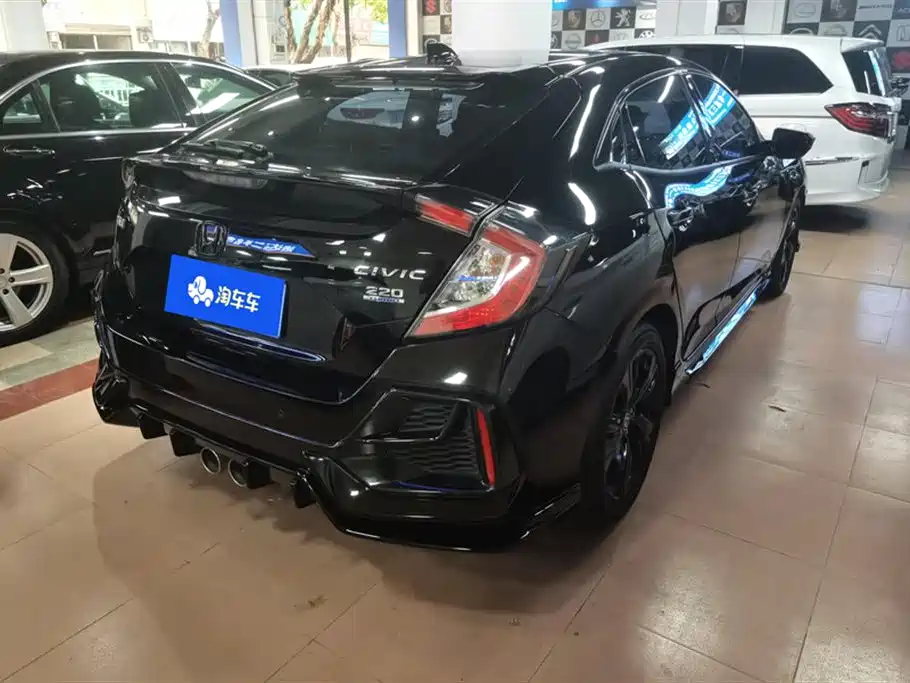 Civic HATCHBACK 220 TURBO CVT Trend Cool Control