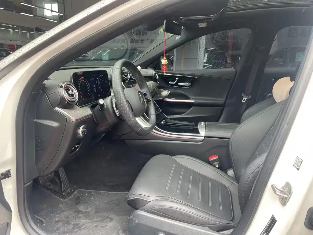 Mercedes-Benz C-Class Facelift C 260 L Bright Night Sport