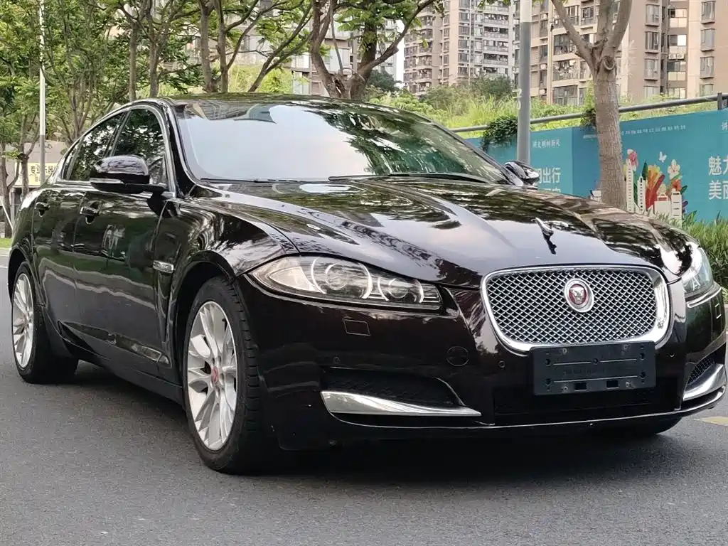 Jaguar XF XF 2.0 T Luxury