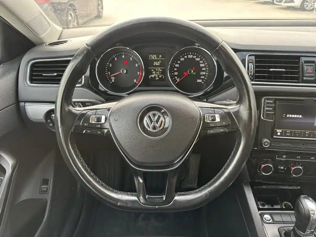 Sagitar 1.6 L Auto Comfort