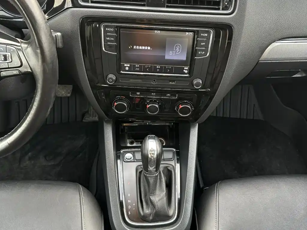 Sagitar 1.6 L Auto Comfort