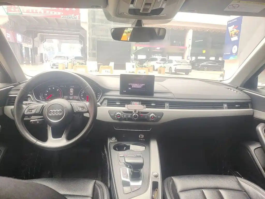 Audi A4 L 30 Anniversary 40 TFSI Progressive
