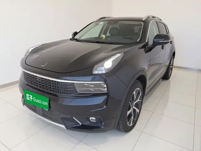 Lynk & Co 01 2.0 T 4 WD Power Pro
