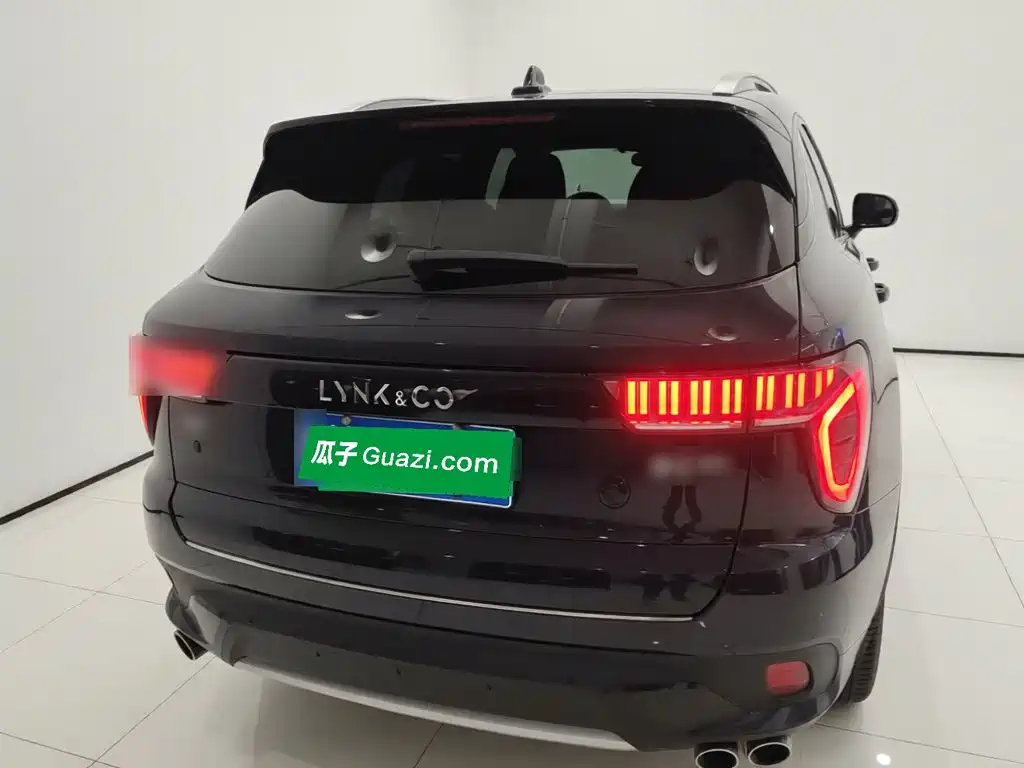 Lynk & Co 01 2.0 T 4 WD Power Pro