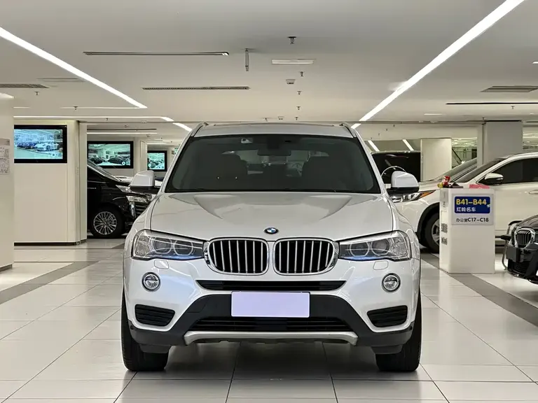 BMW X3 (Import) xDrive28 i Leading