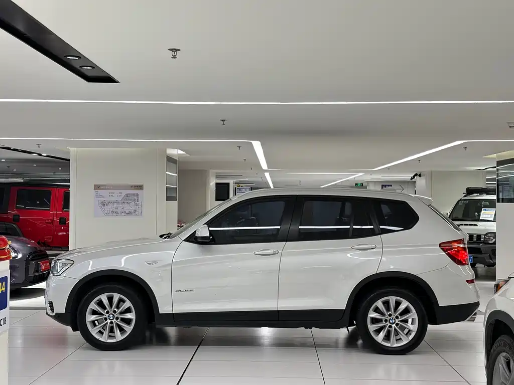 BMW X3 (Import) xDrive28 i Leading