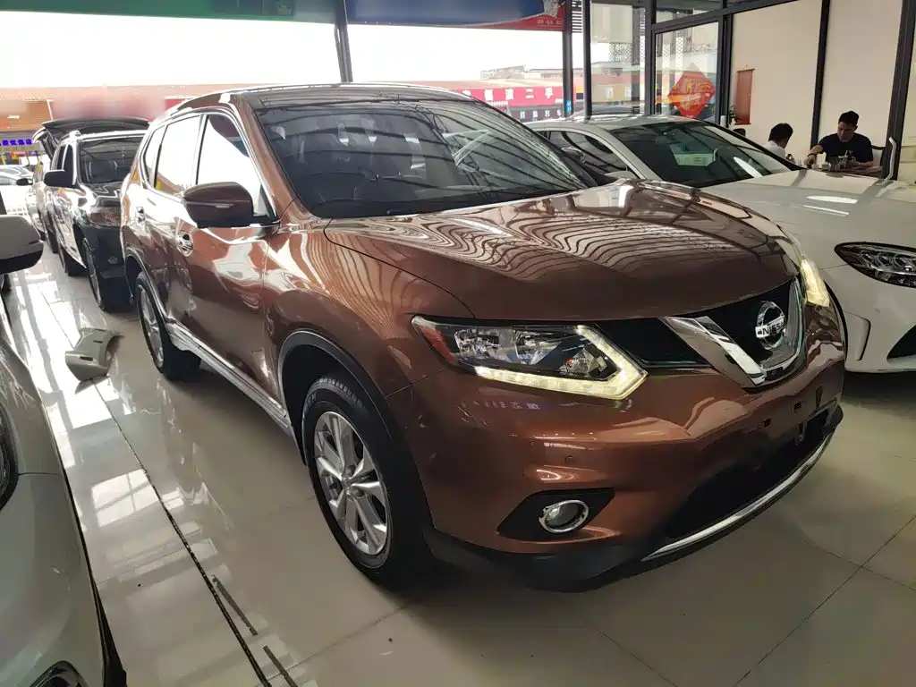 X-Trail 2.0 L CVT Comfort 2 WD