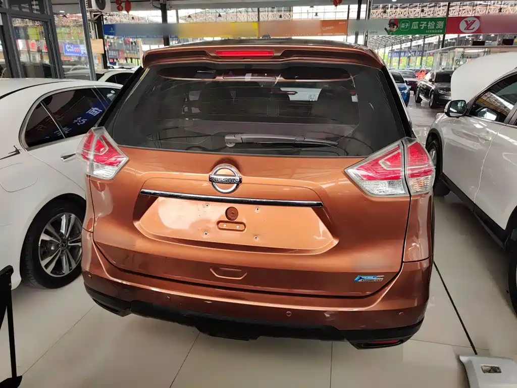 X-Trail 2.0 L CVT Comfort 2 WD