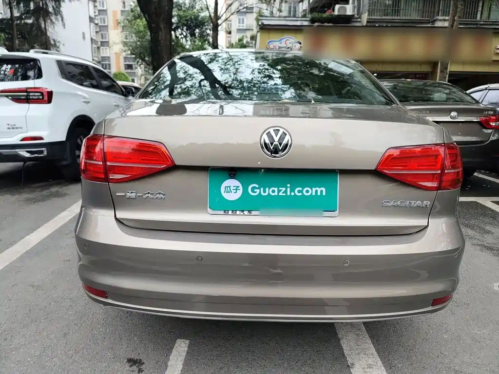 Sagitar 1.6 L Auto Comfort