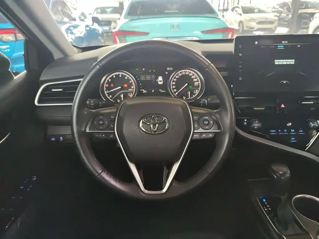 Camry 2.0 G Luxury