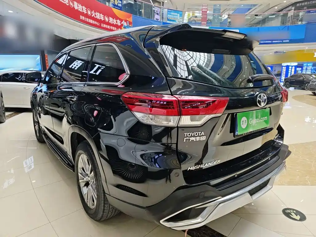 Highlander 2.0 T 2 WD Elite 7-seat CN-VI