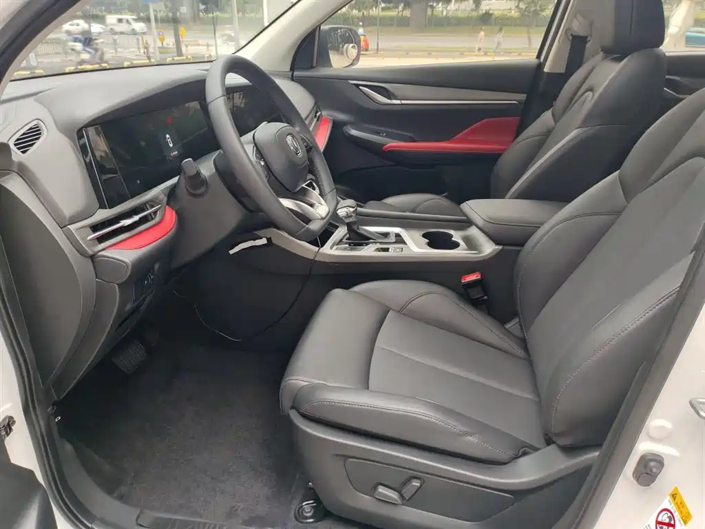 Changan CS55 PLUS Blue Whale 1.5 T DCT Luxury