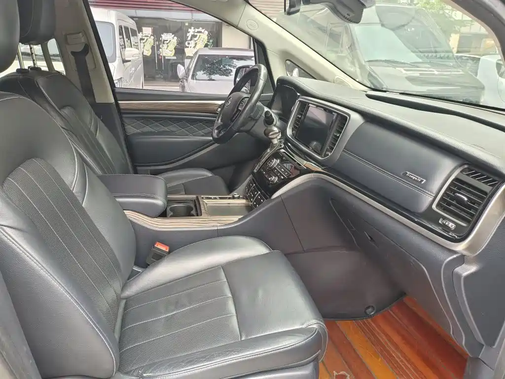 GAC Trumpchi M8 Navigator 390 T Distinguished