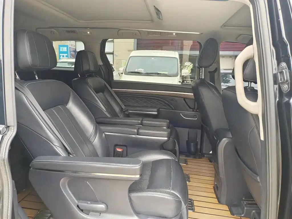 GAC Trumpchi M8 Navigator 390 T Distinguished