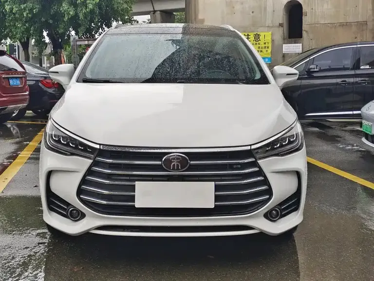 BYD Song MAX 1.5 T Auto Connected Premium 7-seat