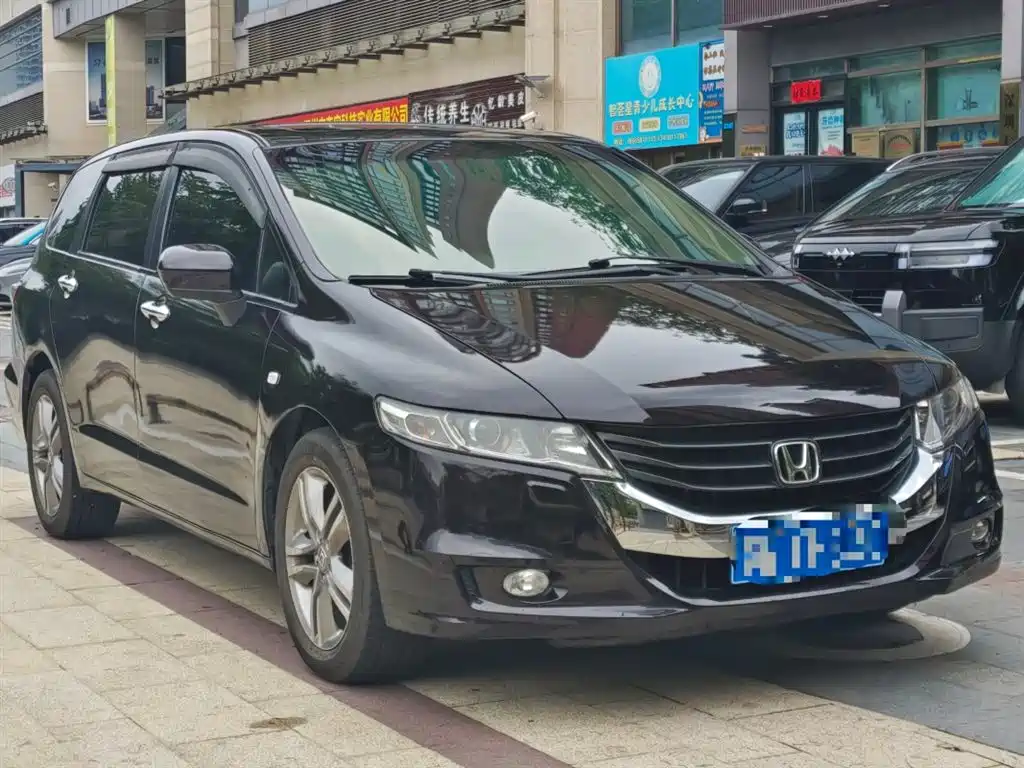 Odyssey Power Show 2.4 L Luxury