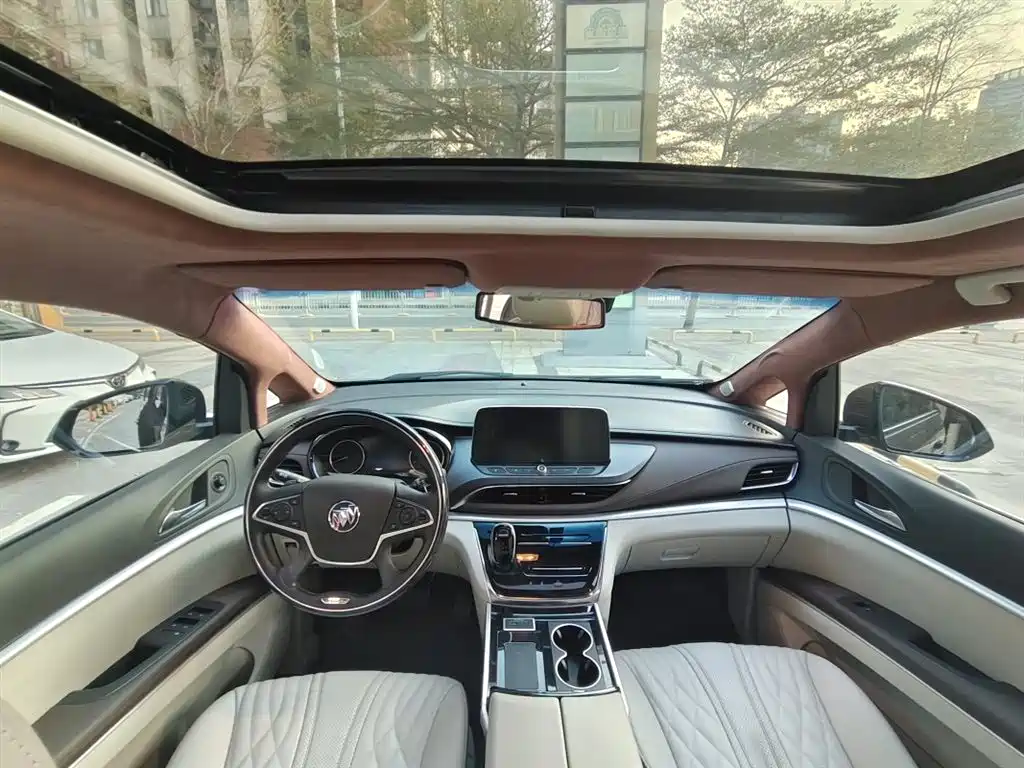 Buick GL8 Land Official Cabin 652 T Smart Luxury