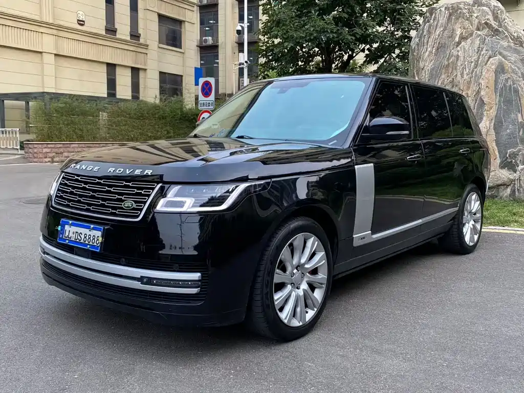 Range Rover 3.0 SC V6 Vogue SE Genesis Extended