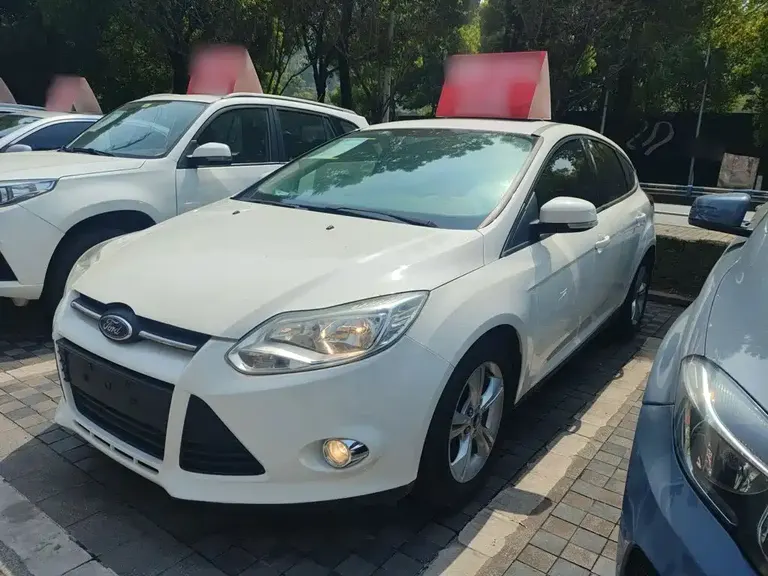 Ford Focus Hatchback 1.6 L Auto Style