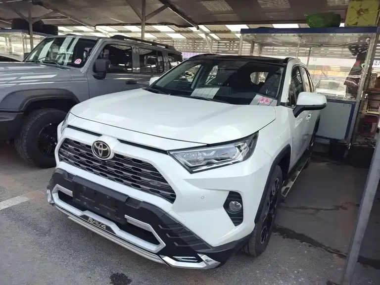 Toyota RAV4 2.0 L CVT 2 WD Distinguished