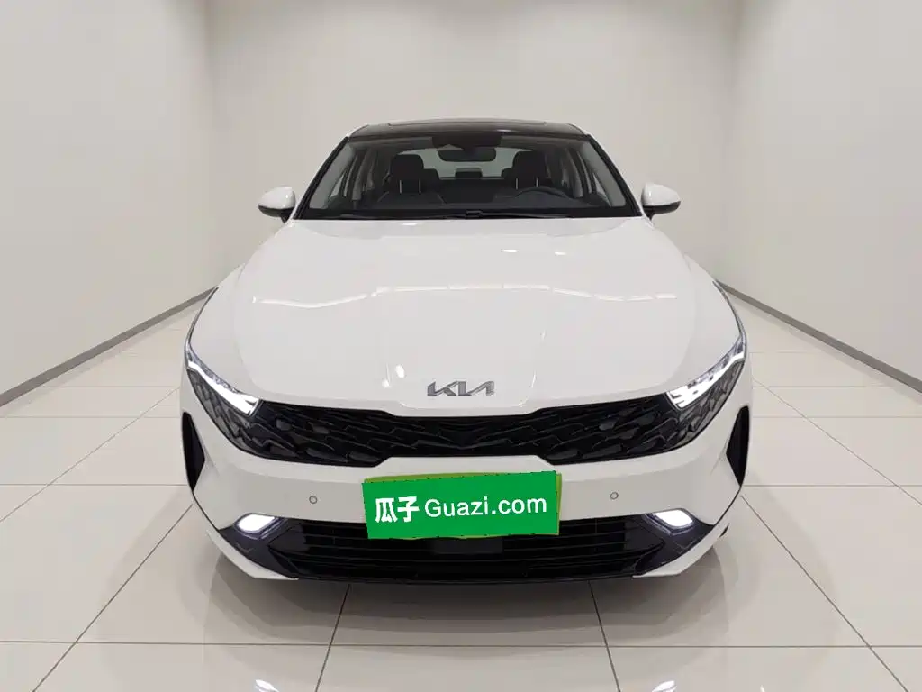 Kia K5 270 T CVVD Refreshed