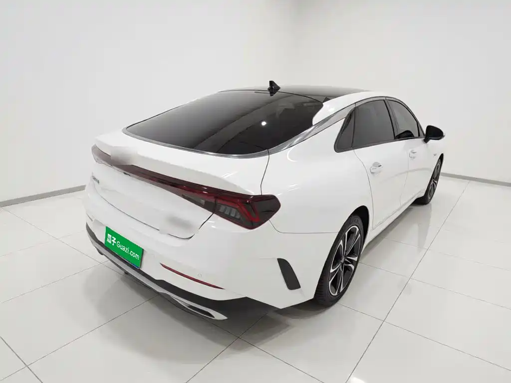 Kia K5 270 T CVVD Refreshed