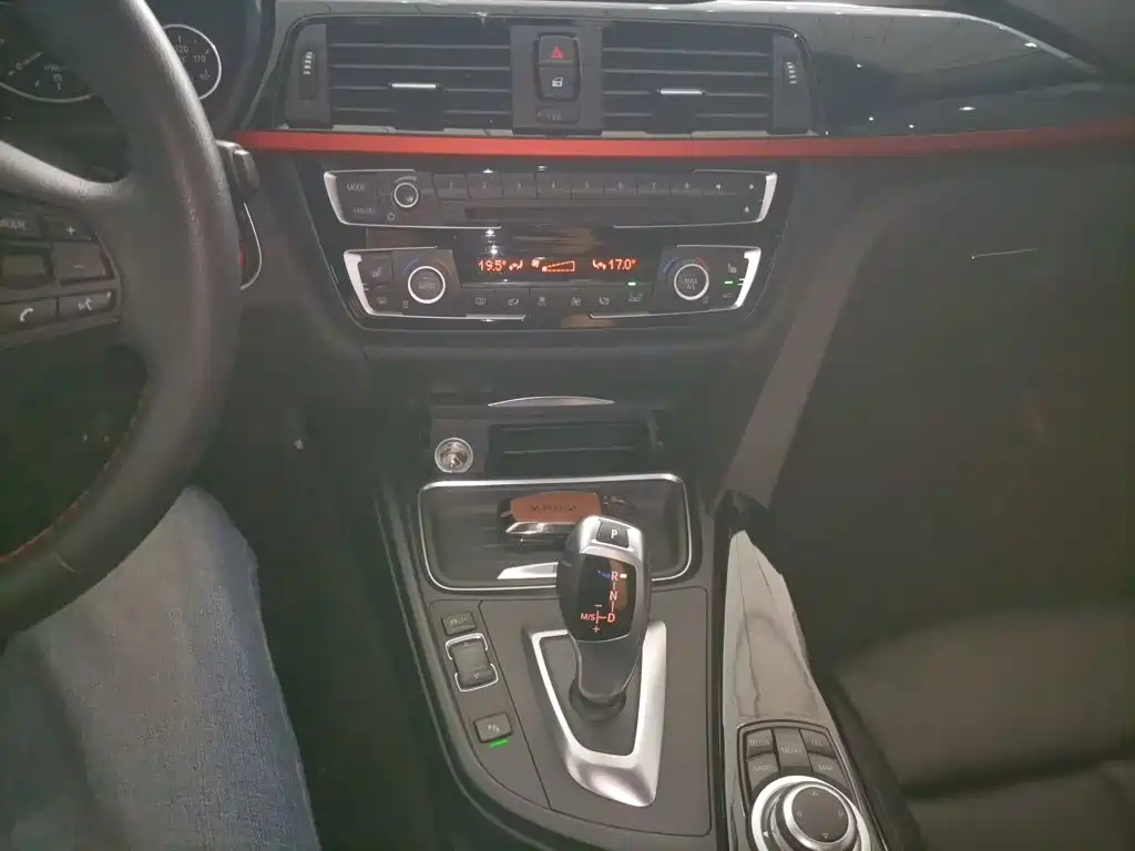 BMW 4 Series 宝马4系 2014款 420 i Gran Coupe 运动设计套装