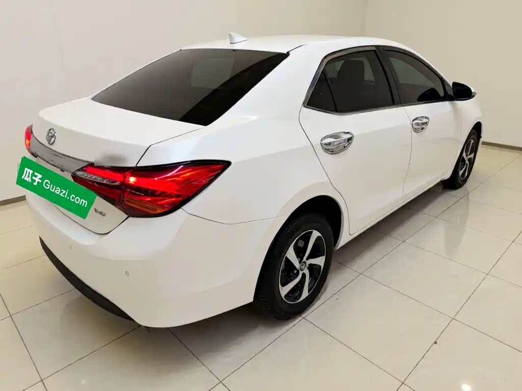 Levin Facelift 185 T CVT Elite CN-V