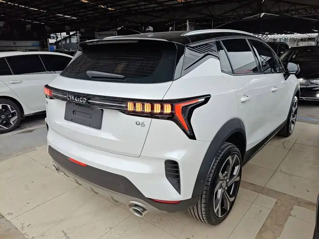 Lynk & Co 06 Remix 1.5 T Power Halo