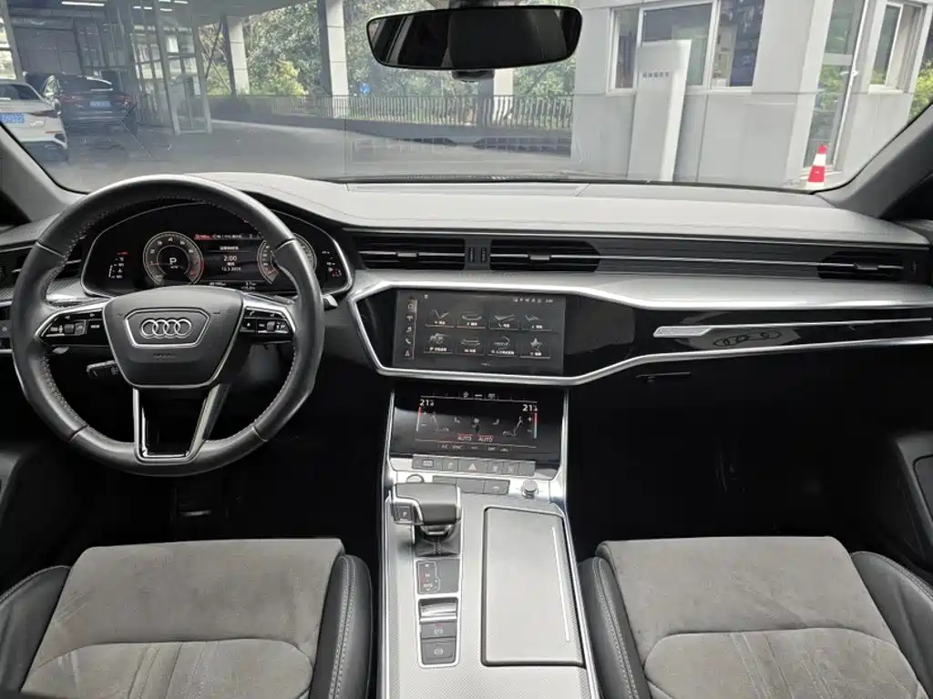 Audi A6 L 40 TFSI Luxury Dynamic