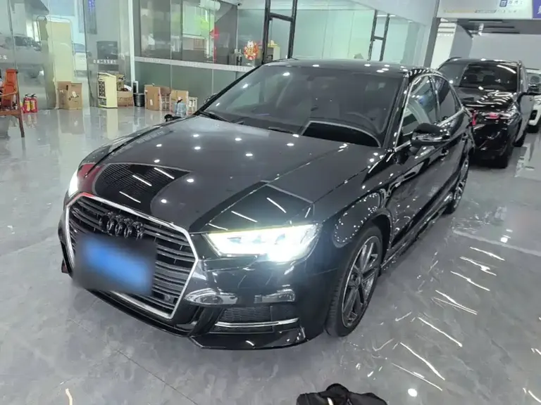 Audi A3 30 Anniversary Limousine 35 TFSI Sport